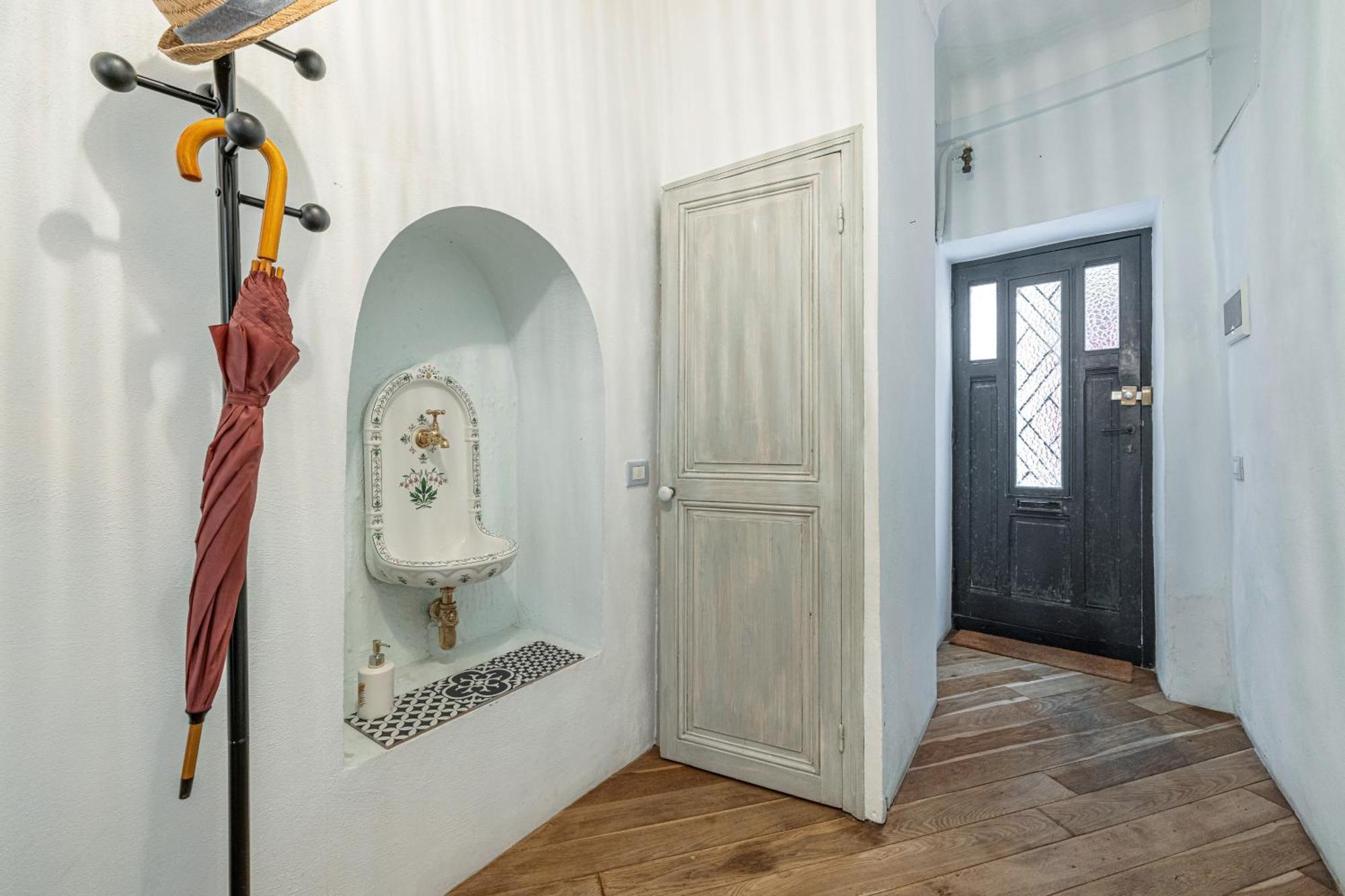 Le Bougainvillier Menton Vieille Ville Ngoại thất bức ảnh